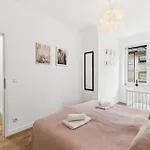 Modern-netflix-messe-veltins Arena-free Parking Apartament Gelsenkirchen