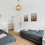 Modern-netflix-messe-veltins Arena-free Parking * Gelsenkirchen