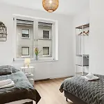 Modern-netflix-messe-veltins Arena-free Parking Apartament