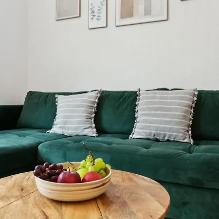 Modern-netflix-messe-veltins Arena-free Parking