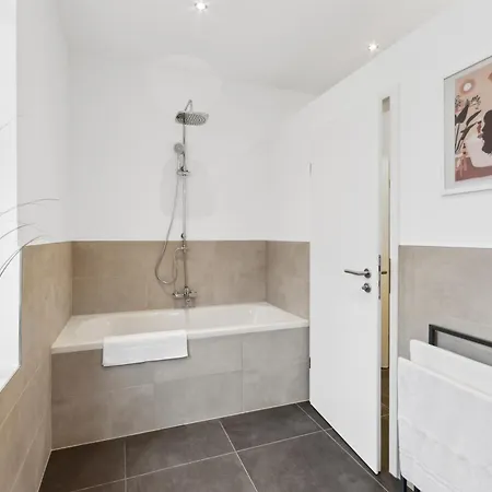 Modern-netflix-messe-veltins Arena-free Parking Apartment *