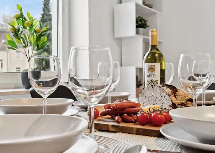 Modern-netflix-messe-veltins Arena-free Parking *