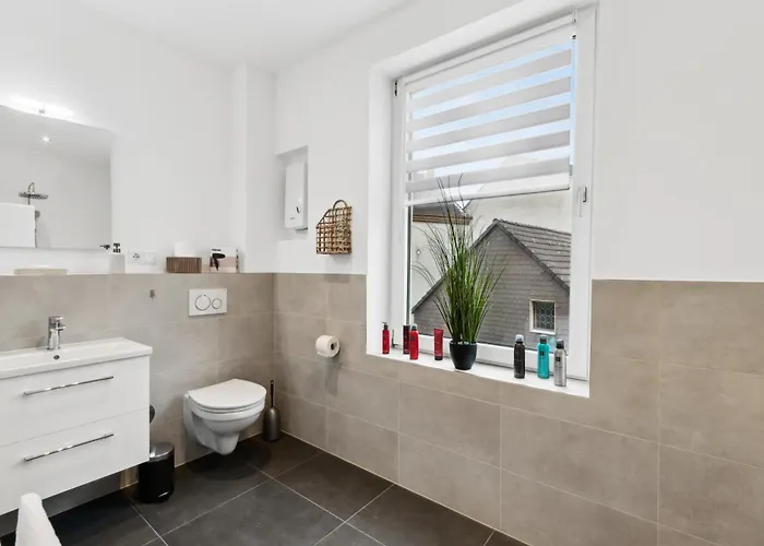 Modern-netflix-messe-veltins Arena-free Parking Apartment