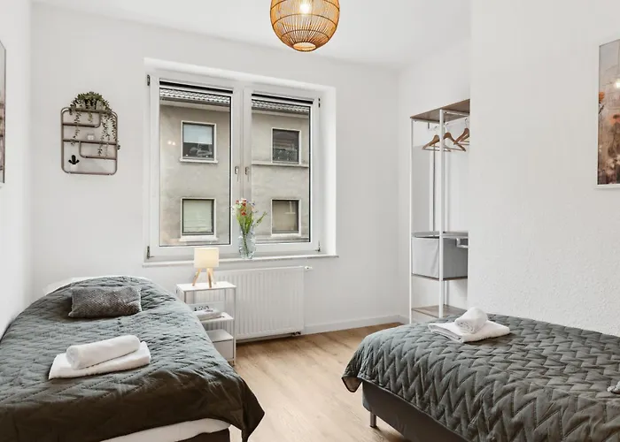 Modern-netflix-messe-veltins Arena-free Parking Apartment